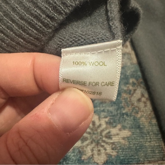 Garnet Hill Ruffle Cardigan Wool Sweater Gray Long Sleeve Women's Size Small - Picture 8 of 8